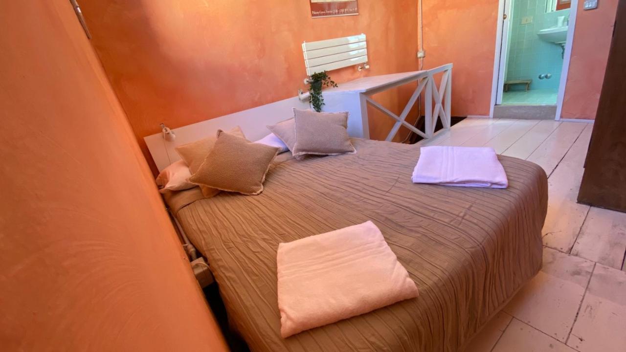 Ca' Romantica - Big Appartment At Accademia Венеция Екстериор снимка
